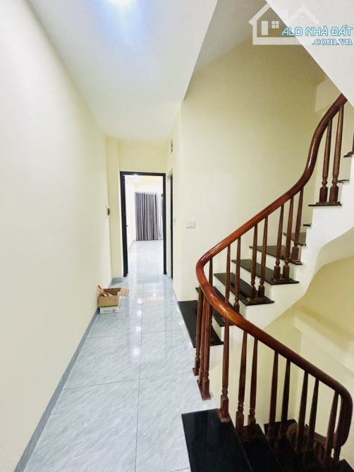 NGƯỜI QUEN GỬI BÁN NHÀ KHU LĨNH  NAM - HOÀNG MAI. NHÀ MỚI ĐẸP- GẦN PHỐ - FULL CÔNG NĂNG - - 3