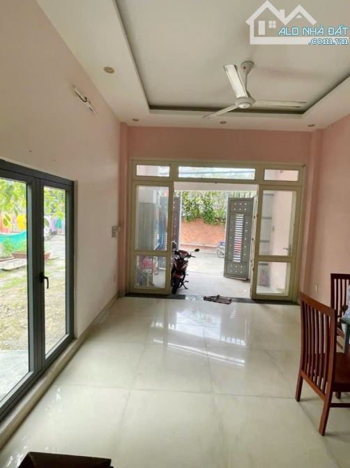NHÀ 3 TẦNG BTCT 4PN MASTER - CẠNH VÒNG XOAY PHÚ HỮU - NGUYỄN DUY TRINH - NGAY CC RICCA - 3