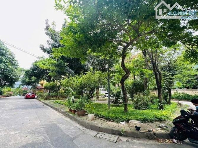 Hàng hiếm! Biệt thự giữa làng Triều Khúc. Lô góc, view công viên, MT 5m thoáng vĩnh viễn - 3