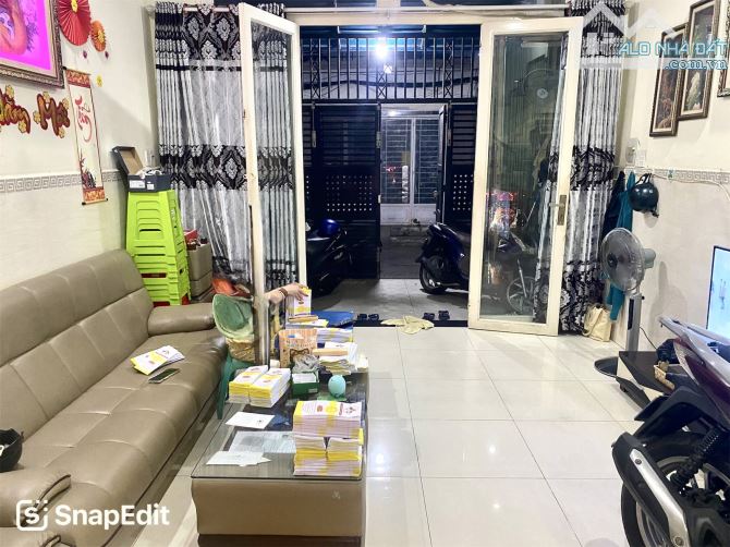 Nhà 3 tầng BTCT Gò Dầu, 55m², hẻm 6m thông, xe hơi vào nhà – giá 6.5 tỷ còn TL - 3