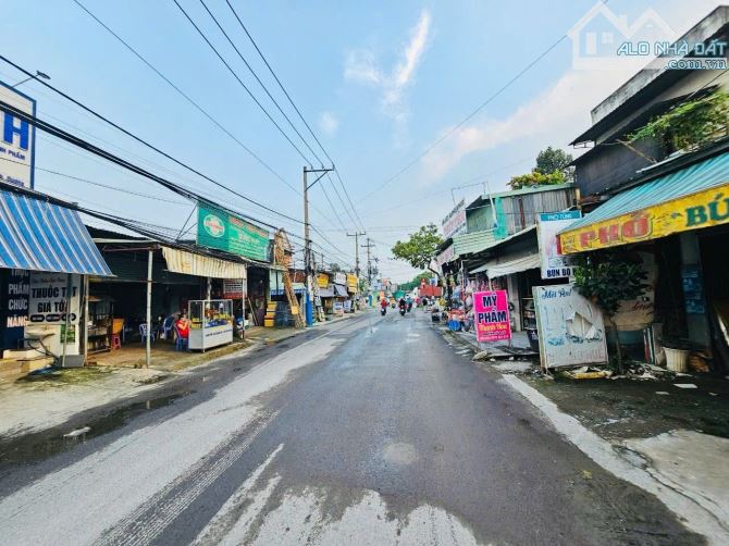 Nhà mặt tiền đường Trần Quang Diệu, phường Tân Bình, Tp Dĩ An. 15 tỷ - 3