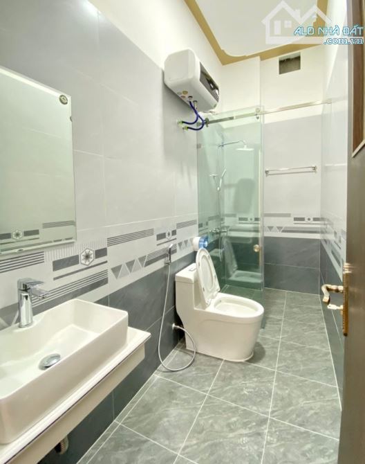 Bán nhà 4 tầng Lâm Tường, Trần Nguyên Hãn, Lê Chân, 67m2, chỉ 5.7tỷ - 3