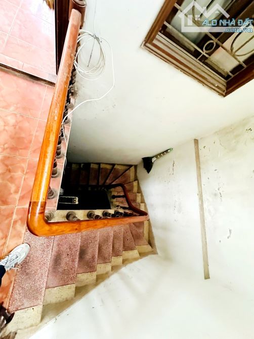 Cần bán gấp nhà phân lô phố Lê văn Hiến 45m2, 5T, lô góc, ô tô, kinh doanh - 3