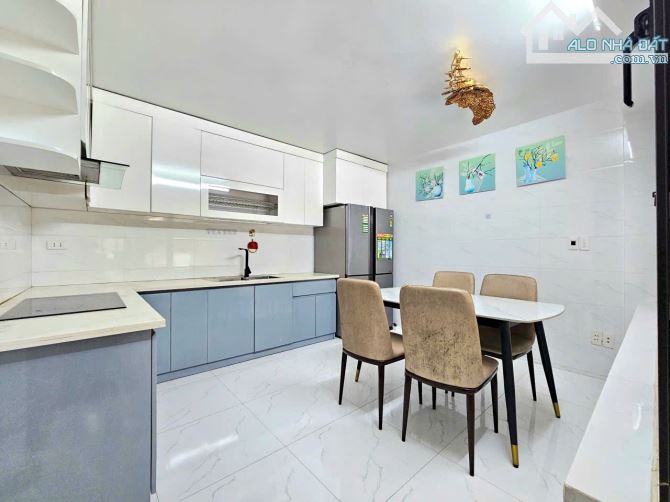 CHUYỂN NHƯỢNG NHÀ 4 TẦNG ĐỘC LẬP ĐƯỜNG NGÔ GIA TỰ, GẦN NGÃ 3 VĂN CAO - 3