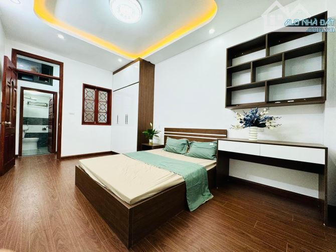 Bán nhà Chiến thắng Văn Quán Hà Đông Ô tô lùi cửa tránh đỗ sát nhà DT40m2 giá chỉ hơn 8 tỷ - 4