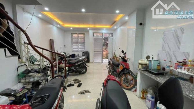 Siêu phẩm nhà đẹp kim giang, mặt ngõ ô tô, mặt tiền gần 5m, 37m2, 3 tầng, 8,85 đồng. - 4