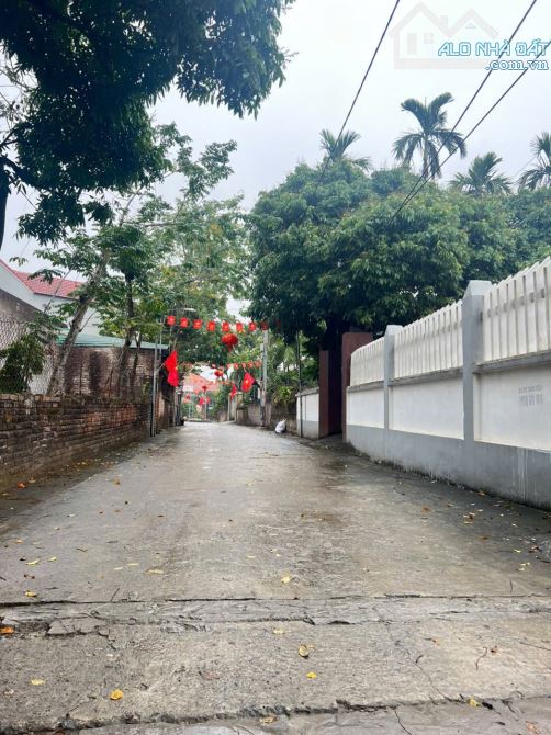 🧨🧨🧨 Yên Vĩnh - Dạ Trạch - Khoái Châu-HY. 👉Tổng diện tích 100m2(full thổ) 👉 - 4