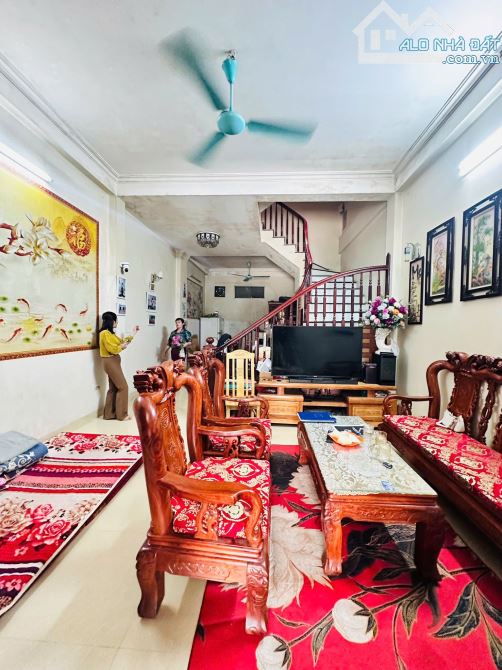 BÁN NHÀ MẶT PHỐ 29 TỶ 67m 4 TẦNG MT 5m VỈA HÈ Ô TÔ TRÁNH PHẠM VĂN ĐỒNG BẮC TỪ LIÊM - 4