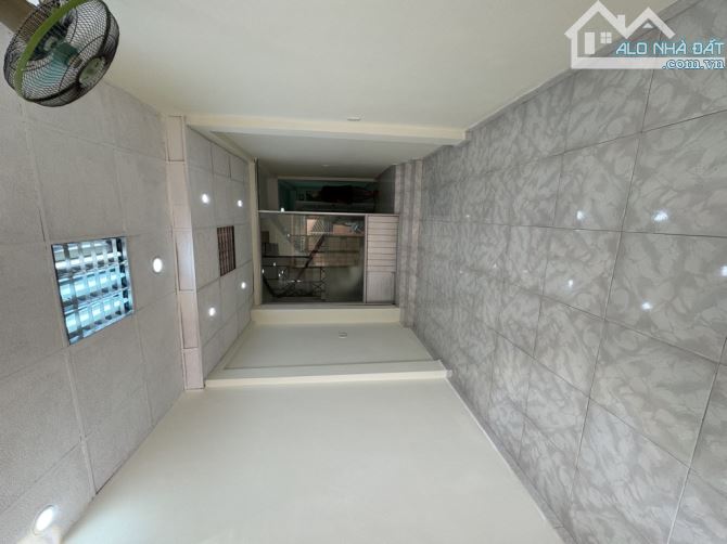 NHÀ CHÍNH CHỦ LÊ VĂN SỸ - HẺM XE TẢI - 3 TẦNG BTCT - KHU PHÂN LÔ - DÂN TRÍ CAO - SỔ VUÔNG - 4