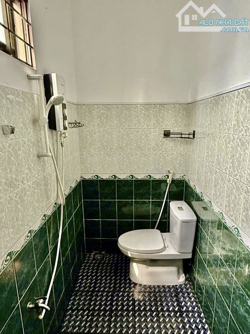 ✨ 4 TẦNG, HẺM XE TẢI THÔNG, chỉ 20M RA MẶT TIỀN, DT: 38M2 (Ngang 7.5M x Dài 5.1M) - 5,6 TỶ - 5