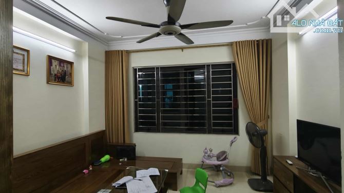 Bán nhà Phúc Đồng 42m x 5 tầng 11 tỷ - 5