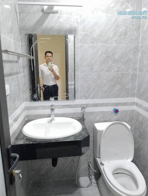 GIÁ ĐẦU TƯ NHÀ YÊN HOÀ, CẦU GIẤY, 51M2, 5TẦNG, 2 THOÁNG, GIÁ 9,3 TỶ - 5