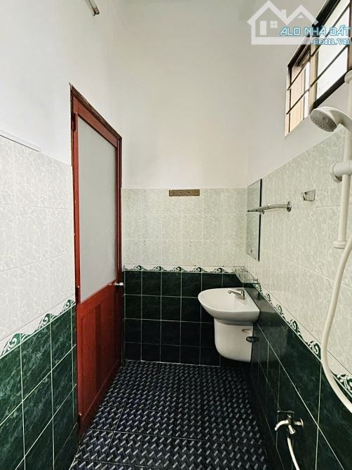✨ 4 TẦNG, HẺM XE TẢI THÔNG, chỉ 20M RA MẶT TIỀN, DT: 38M2 (Ngang 7.5M x Dài 5.1M) - 5,6 TỶ - 6