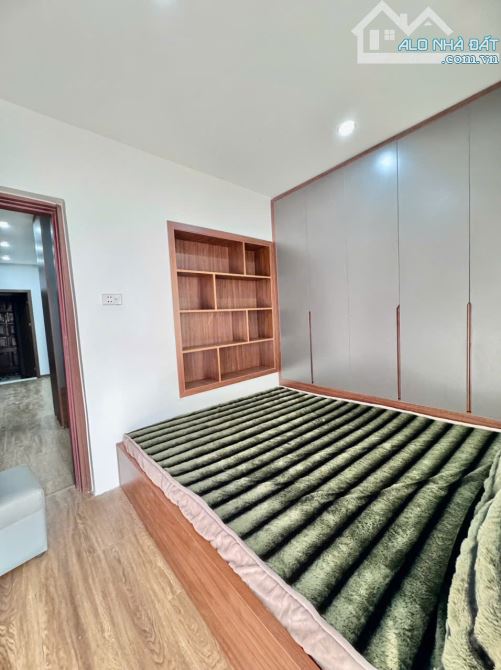 Cần bán căn hộ tập thể tầng 4, đường Phương Mai quận Đống Đa, dt 30m, mt 4m, giá 3,05 tỷ - 6