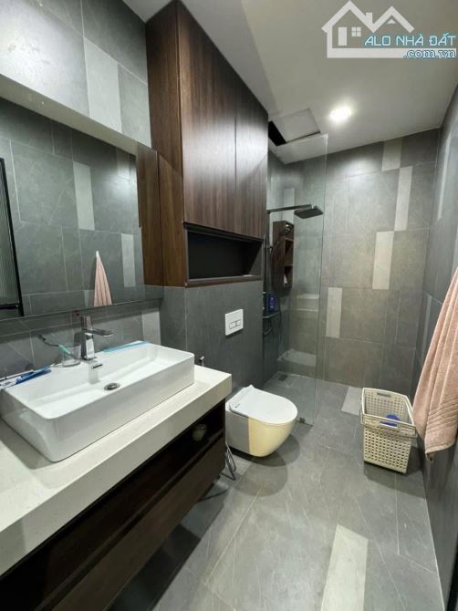 NHÀ MẶT TIỀN Y MOAN, BUÔN MA THUỘT. 10x16m. Giá 6 tỷ 990tr - 7