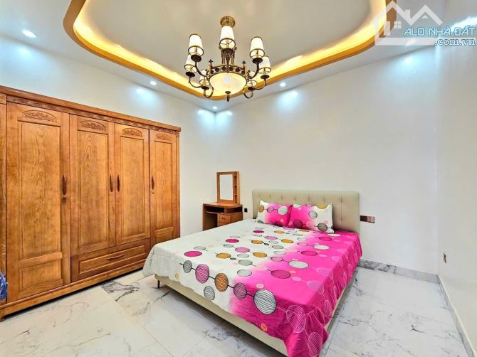 CHUYỂN NHƯỢNG NHÀ 4 TẦNG ĐỘC LẬP ĐƯỜNG NGÔ GIA TỰ, GẦN NGÃ 3 VĂN CAO - 7