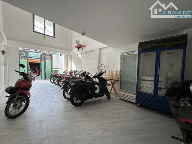 CHDV 7 TẦNG MẶT TIỀN NGUYỄN THƯỢNG HIỀN - CHO THUÊ FULL 14 PHÒNG - DOANH THU 1.1 TỶ/NĂM - 8