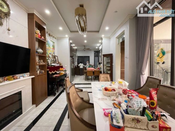 NNHÀ ĐẸP NHƯ BIỆT THỰ - THANG MÁY ,Ô TÔ , KINH DOANH - TT QUẬN HAI BÀ TRƯNG 78M2-23.8TỶ - 9