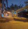 Bán nhà mặt Ngõ Quỳnh-DT 32 m2-NHÀ CẤP 4-MẶT NGÕ THÔNG KINH DOANH-Ô TÔ VÀO NHÀ.