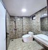 BÁN NHÀ BÁT KHỐI. 30 M. 5 TẦNG .MT 5.5. GIÁ 4..4 tỷ ( Có thương lượng )