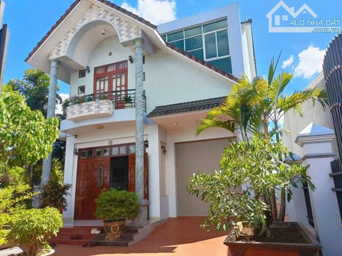 Nhà mê thái gần bệnh viện 211, sân bay