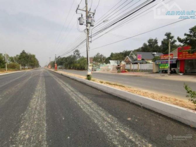 Bán lô đất Sài Gòn land 2 95m2 gần Chợ Bến Cát giá chỉ 790tr, SHR có sẳn