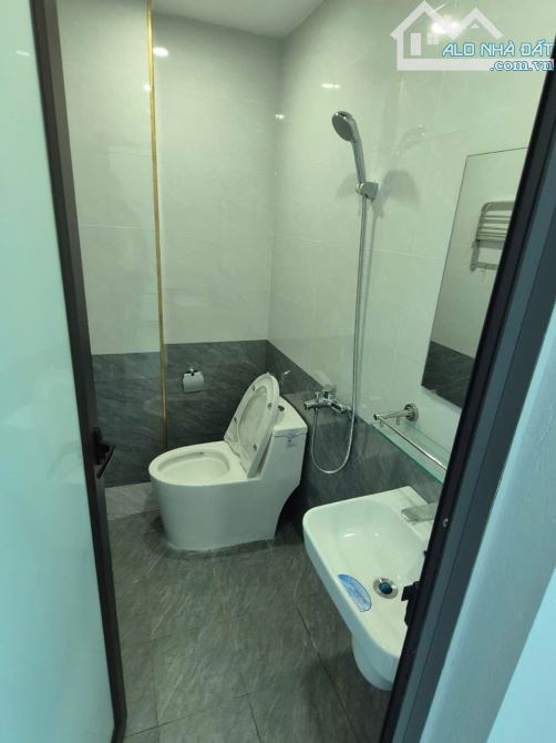 SIÊU PHẨM PHÂN LÔ HAI MẶT NGÕ – OTO LÙI CỬA – CÁCH PHỐ 15M – GIÁ CHỈ 15.3 TỶ – CHỦ VỪA GIẢ