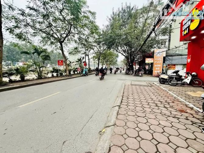 BÁN GẤP NHÀ MẶT PHỐ KHƯƠNG ĐÌNH, VỈA HÈ KINH DOANH _DT 120M2, 4 TẦNG, MT 5M, 32TỶ