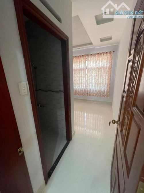 Hạ gần nửa tỷ, Đường số, gần chợ Tân Mỹ, Quận 7, 6x20, 16.3 tỷ.
