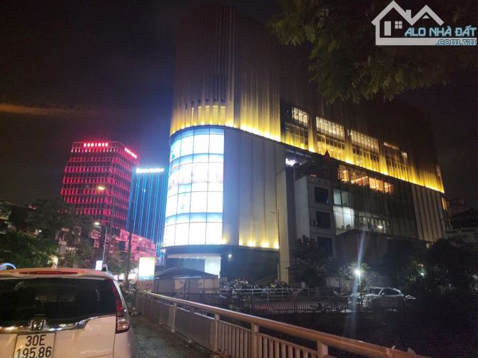BÁN NHÀ 2 MẶT NGÕ 35M ĐỐI DIỆN VINCOM PHẠM NGỌC THẠCH Ô TÔ TRÁNH NỞ HẬU KD ĐỈNH