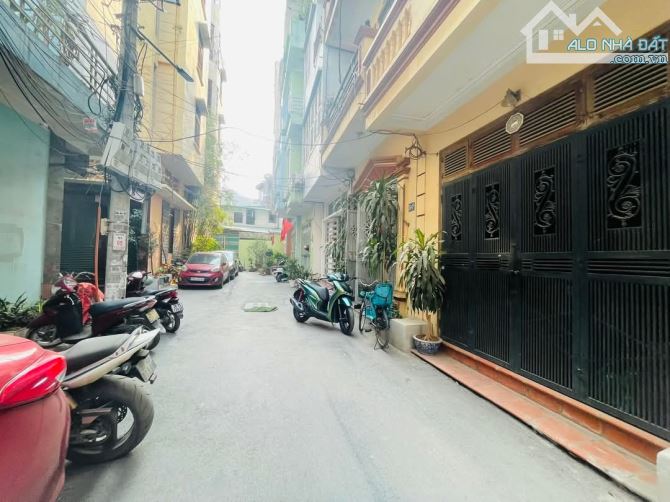LIỀN KỀ PHÂN LÔ Ô TÔ TRÁNH KINH DOANH ĐỈNH CAO TRIỀU KHÚC TÂN TRIỀU 50m 12 TỶ