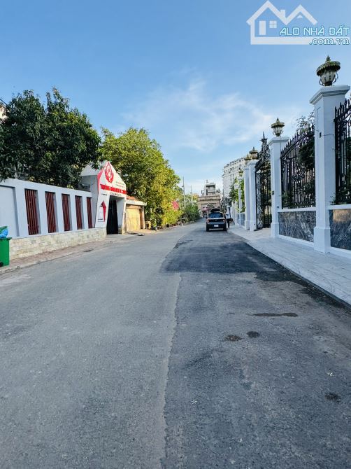 Nền dinh thự 1000m2 compound view sông đẹp nhất Bình Trưng Tây Quận 2. 23x45m2.100 tỷ