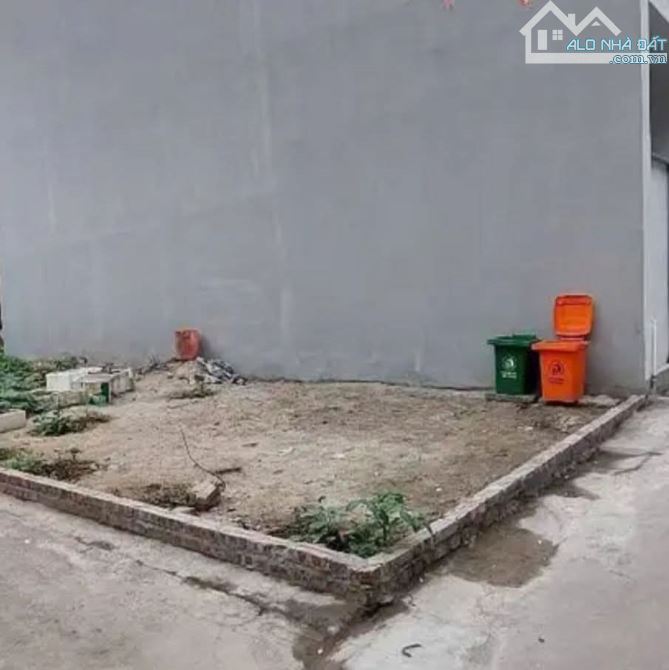 LÔ GÓC OTO VÀO THÔNG. TẠI TIÊN DƯƠNG ĐÔNG ANH