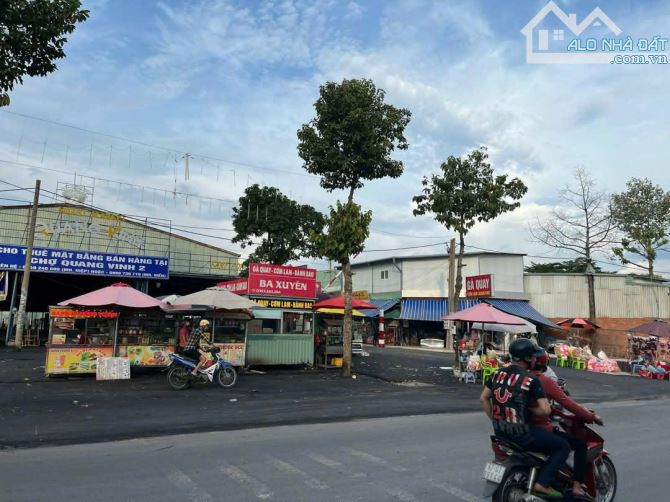 MẶT TIỀN CHỢ QUANG VINH 2, TÂN UYÊN GIÁ CHỈ 1XXX
