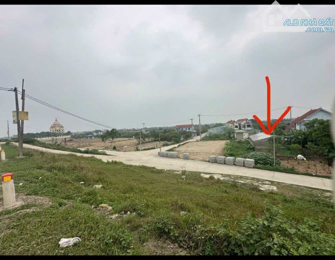 Bán đất đấu giá Trung Dân,Khoái Châu, Hưng Yên 180m2 mtien 10m nở hậu cực rẻ