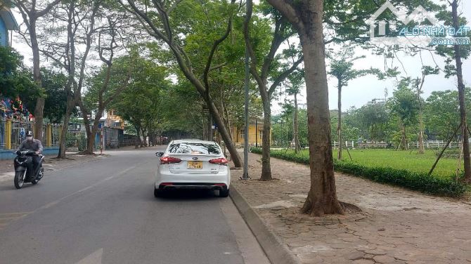 💥 Bán gấp! Biệt thự Sài Đồng – Long Biên – Gần hồ điều hòa – 175m² – 4 tầng – chỉ 37.5 Tỷ