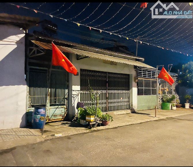 Nhà Ngay Chợ Đông Quang. 6x26(157m2)CN 126m. Đường 8m, Tương lai 12m. Chỉ 5tỷ99 còn TL