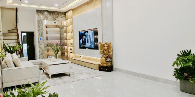 Bán Nhà Hoàng nhu Tiếp - Dân Xây 7 Tầng - Thang Máy - Full Nội Thất Gỗ