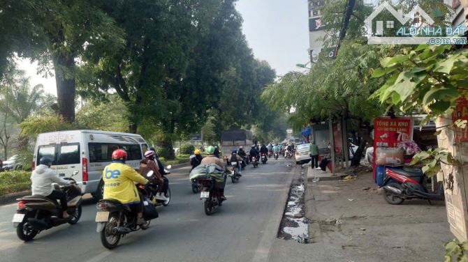 Cần bán nhà 6T THANG MÁY tại Đường Láng, Đống Đa, 40m2, 8.2 tỷ mới cứng