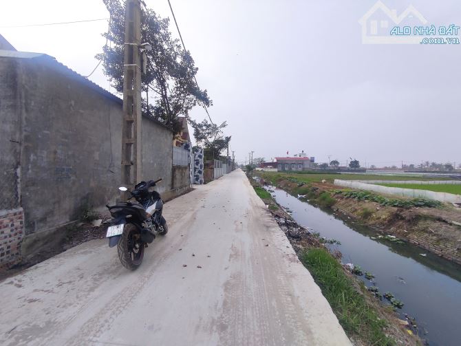Kim Đới,Tiên Thanh,Hải Phòng. Đối diện KHu công nghiệp Tiên Thanh