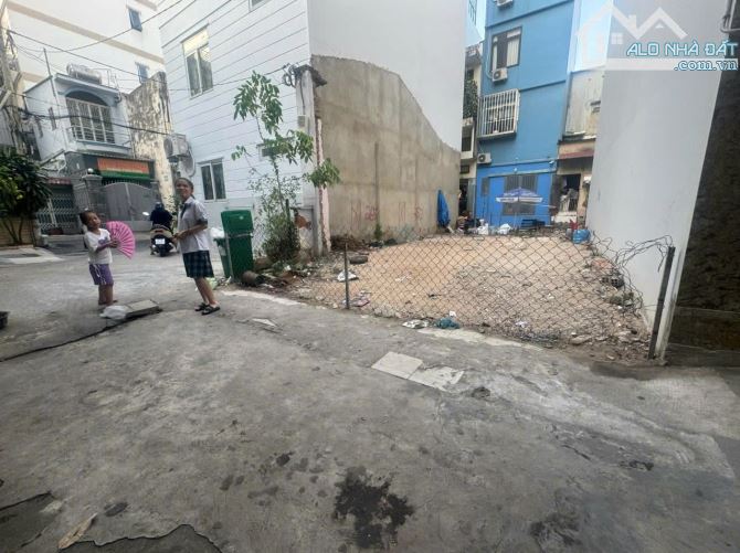 Bán đất trống 2 mặt tiền Hoàng Hoa Thám P6 Q.BT 80m2 Giá 11 Tỷ