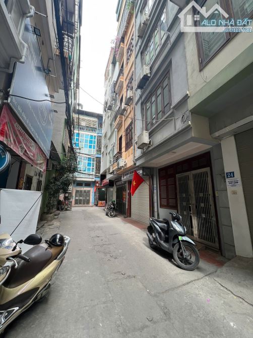 Bán nhà phân lô 2 mặt ô tô -  kinh doanh tại Xuân Thuỷ, 7 tầng, thang máy, 50m2, 15.x tỷ