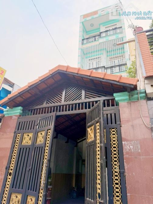 bán nhà MẶT TIỀN NGUYỄN ẢNH THỦ, dt 104 × 4tầng, Mt 12M2, Trung Mỹ Tây 12, Quận 12, giá rẻ