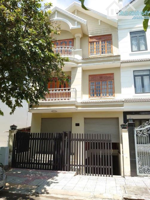 Biệt Thự 7x18m đường số 3 khu sadaco văn sông Tân Phong Quận 7