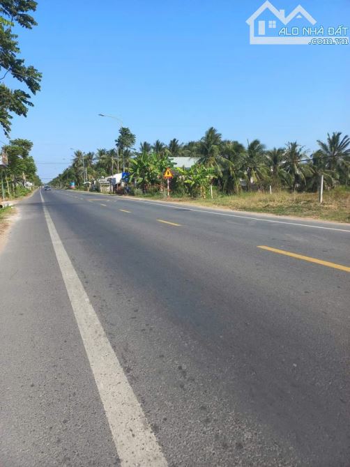 Bán lô Đất 168m2/720tr SHR Mặt Tiền đường nhựa Xóm Vó - Tiểu Cần Trà Vinh CC Ngay Chính Ch