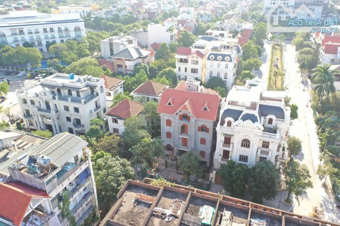 Bán nhà phân lô gara ô tô Yên Hòa, Cầu Giấy 41m mặt tiền 5.2m kinh doanh 12 tỷ