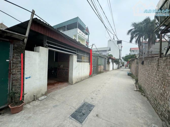 BÁN 98M ĐẤT VÂN NỘI - ĐÔNG ANH TẶNG NHÀ C4 - Ô TÔ VÀO - 30M RA ĐƯỜNG LỚN