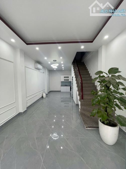 Bán nhà tdc Xi Măng, Hồng Bàng 40m, 4 tầng chỏ 3,7tỷ.