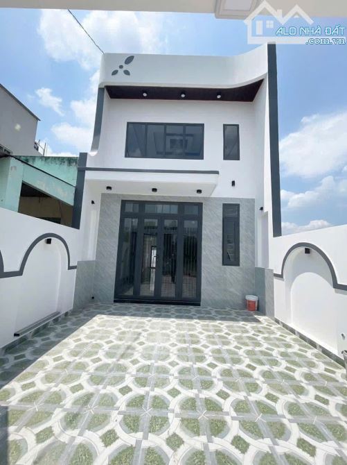 BÁN CĂN NHÀ MỚI 100% NGAY ĐỨC HOÀ ĐÔNG, ĐỨC HOÀ GIÁ 2TY150 (TL), DT 100M2