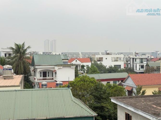 Bán nhà đẹp tại Kim Chung gần Hinode Royal Park ô tô đỗ cửa lô góc kinh doanh nhỉnh 6 tỷ - 10